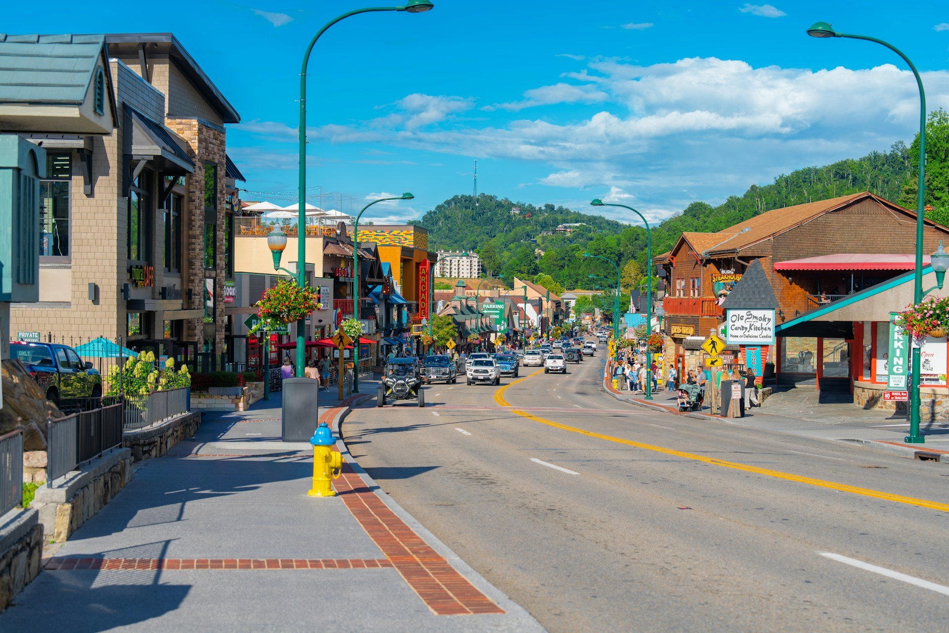 The Parkway on a sunny day, with the Ole Smoky Candy Kitchen on the right