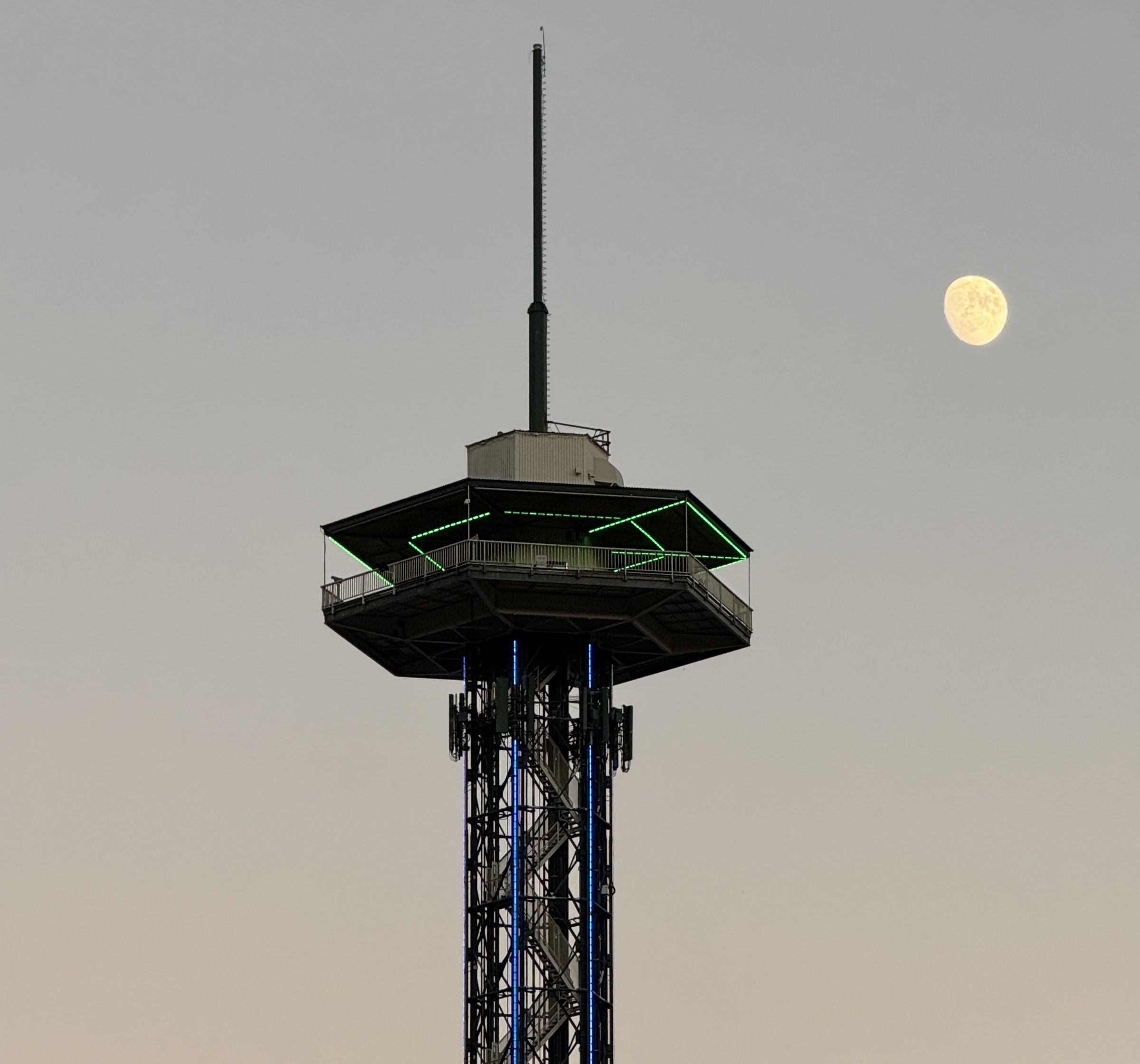The Gatlinburg Space Needle at dusk, the meeting point of the all-ages tour