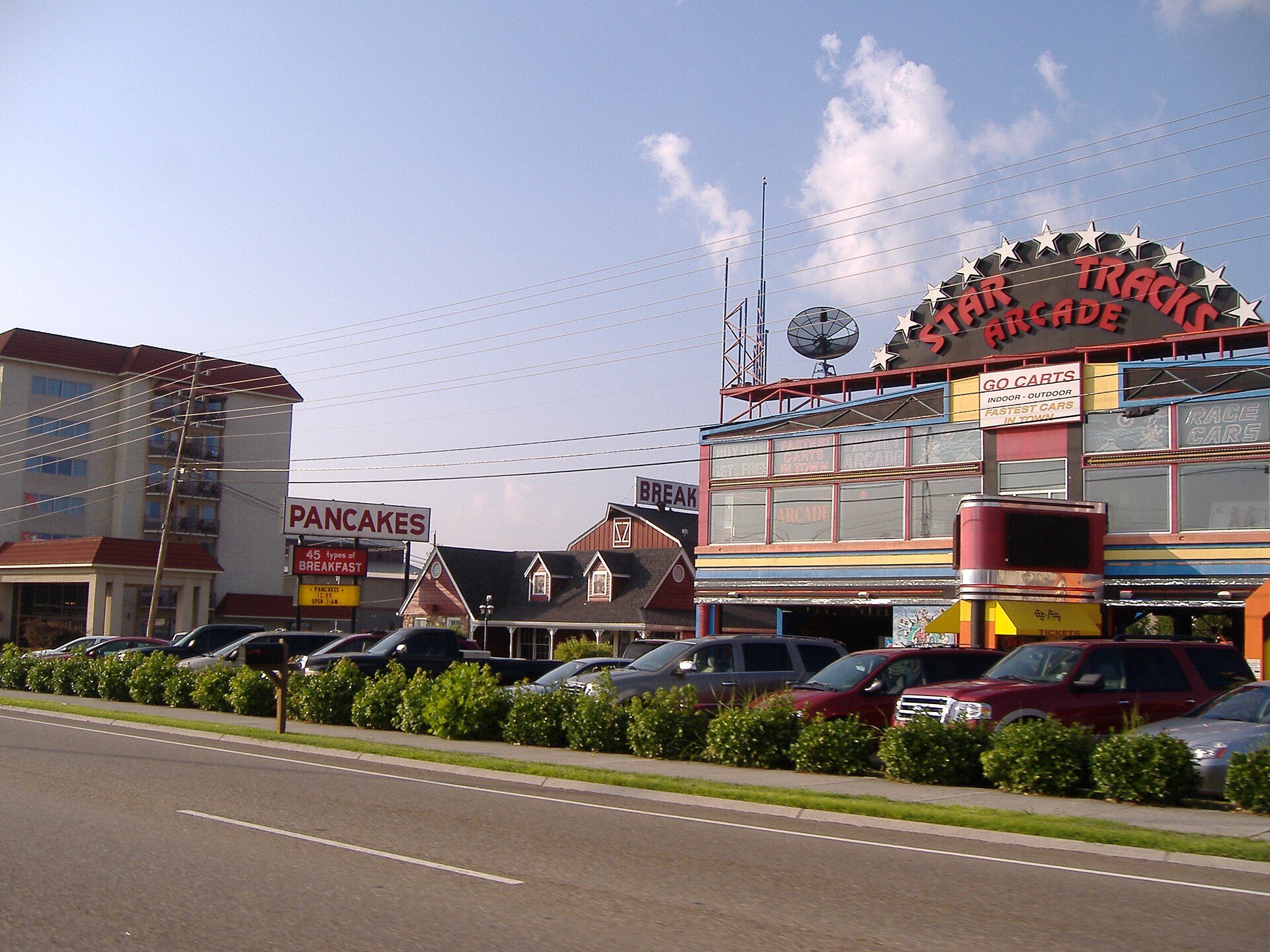 A roadside arcade and go-kart center in Pigeon Forge
