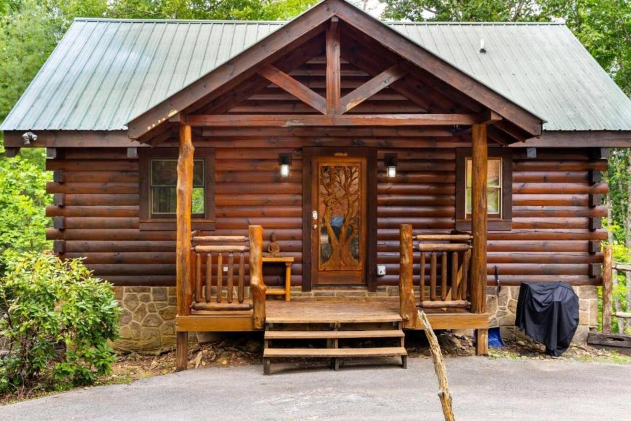 Sereni-Tree Log Cabin