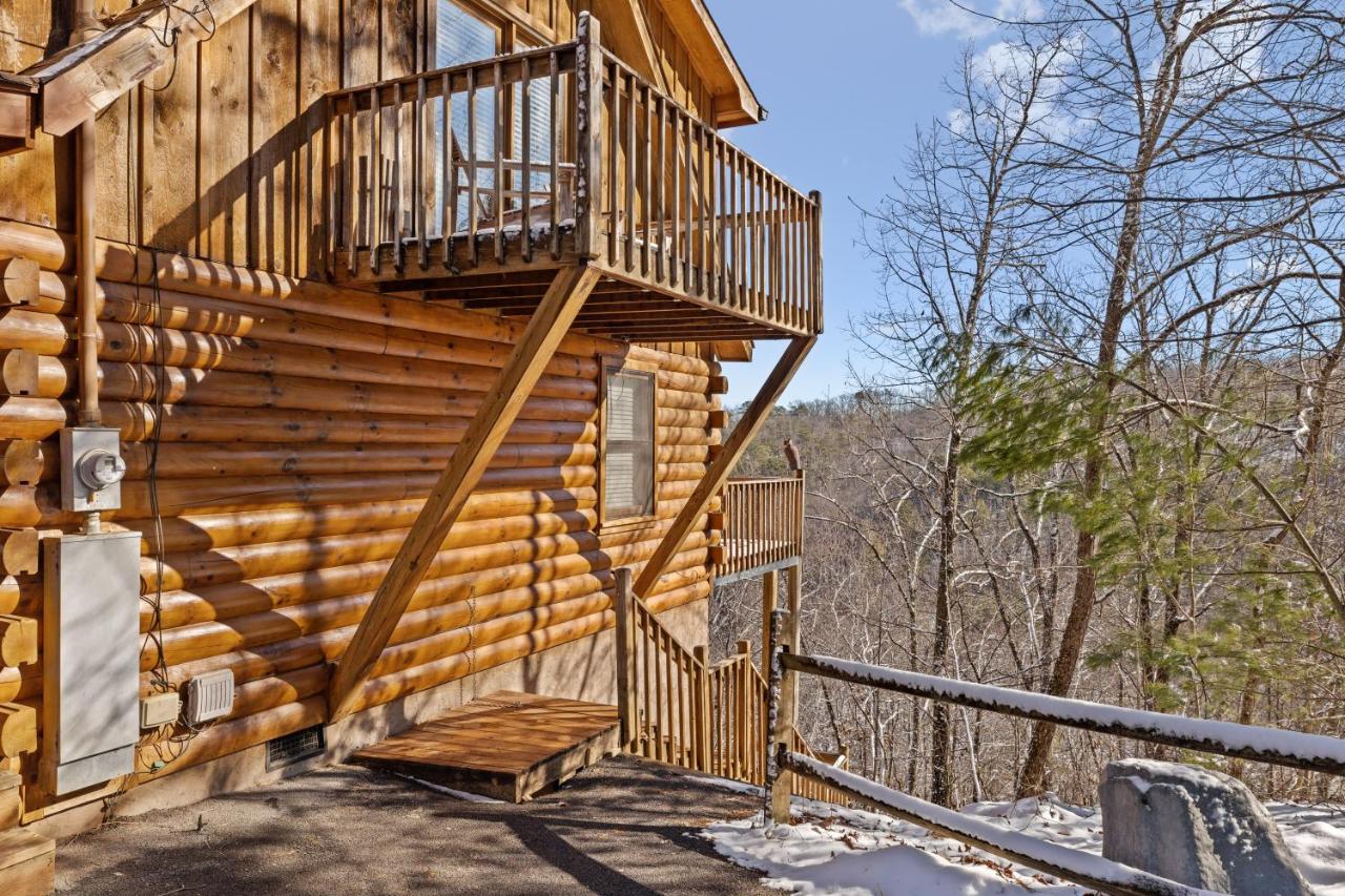 SunnySierra Cabin